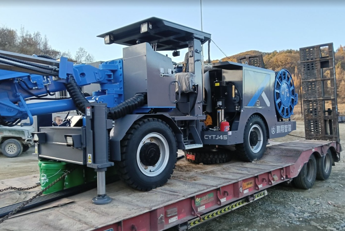 矿用掘进台车厂家哪家强？鹏翔智装用实力说话